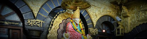 Urbania on rent Mumbai To Shirdi